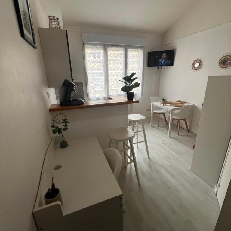 Studio meublé proche centre et gare - Apartment mit 1 Schlafzimmer - 1