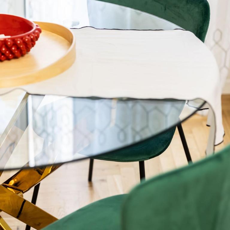 Noble Suite - Two-Bedroom House - 5