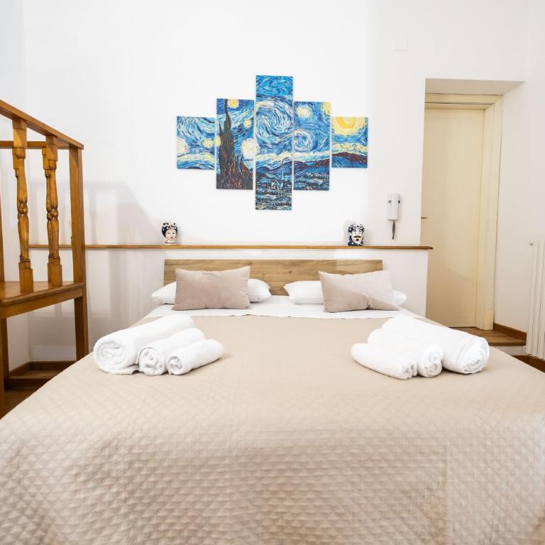 Noble Suite - Two-Bedroom House - 21