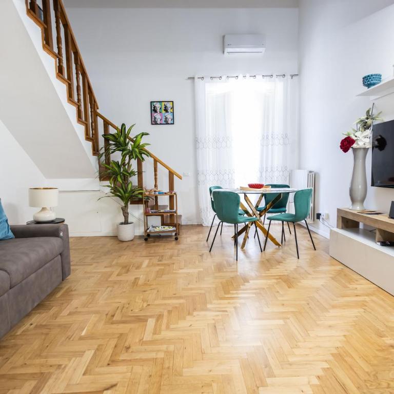Noble Suite - Two-Bedroom House - 45