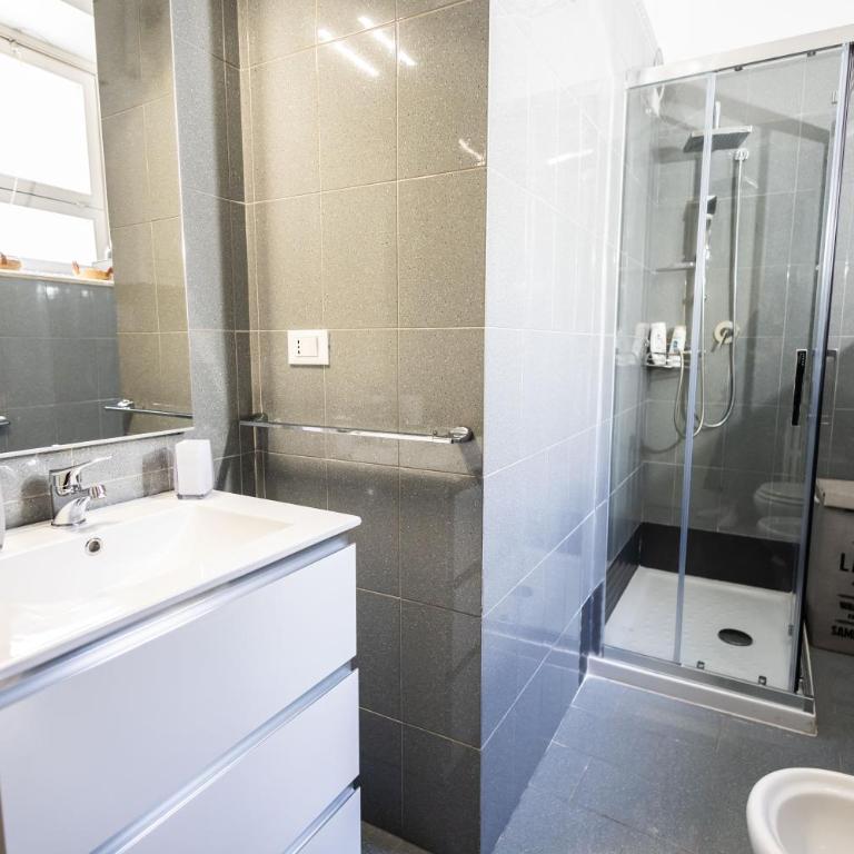 Noble Suite - Two-Bedroom House - 59