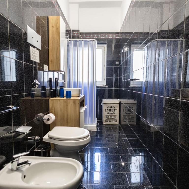 Noble Suite - Two-Bedroom House - 69