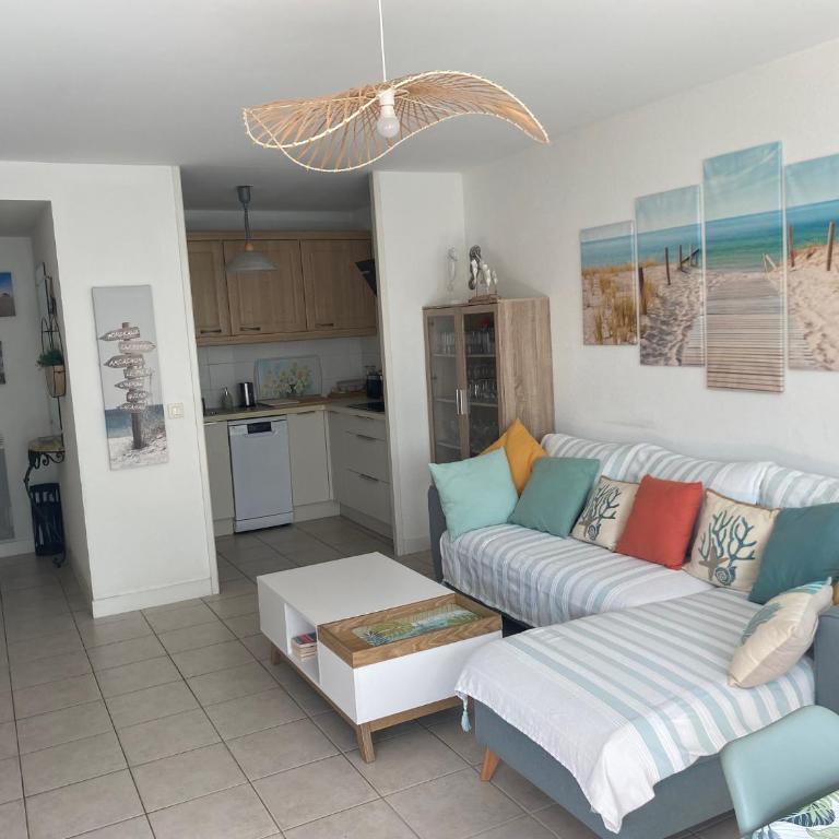 Appartement de charme T3 avec petit jardin et parking - Two-Bedroom Apartment - 4
