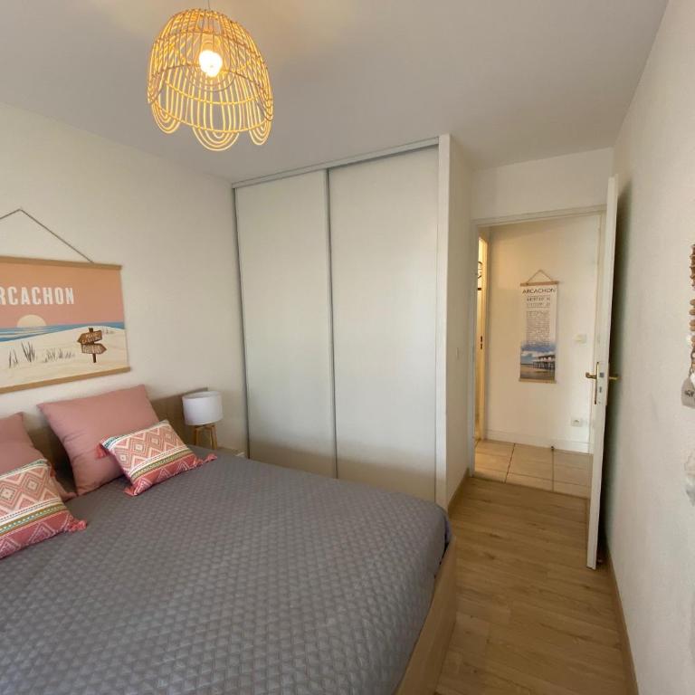 Appartement de charme T3 avec petit jardin et parking - Two-Bedroom Apartment - 12