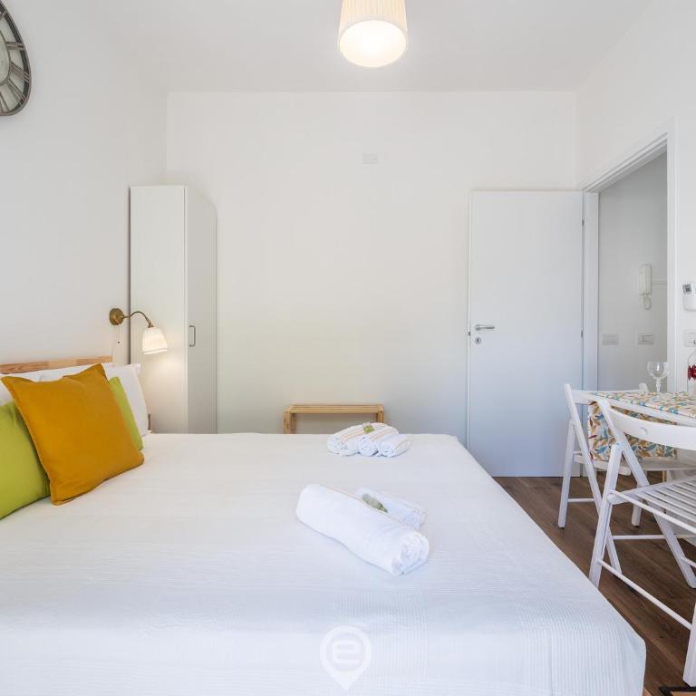 Monteverdi Apartments - Studio 2 - Monolocale con Balcone - 7