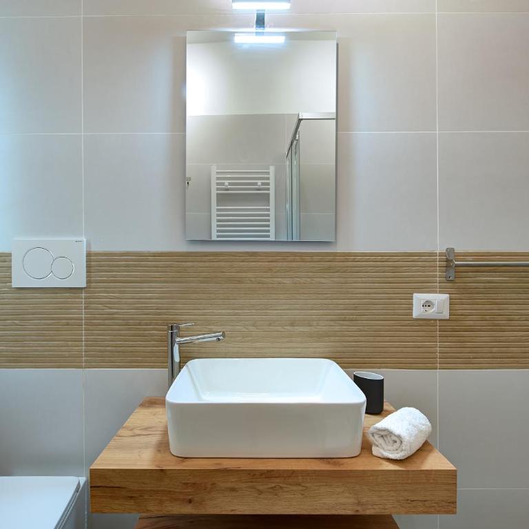 Vatican Pop House - Appartamento con 2 Camere da Letto e Balcone - 19