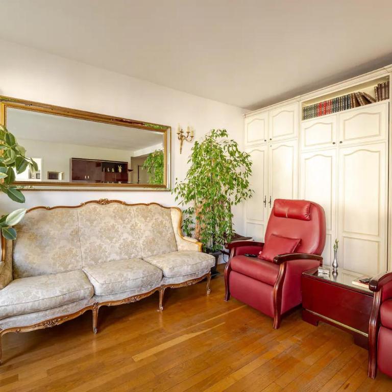 Entre Tour Eiffel et Champs Élysées - Appartement 2 Chambres - 2