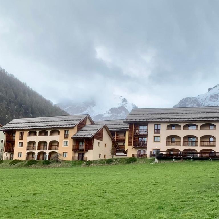 Les granges d'Arvieux vue sur le Queyras - Appartement 2 Chambres avec Vue sur la Montagne - 35