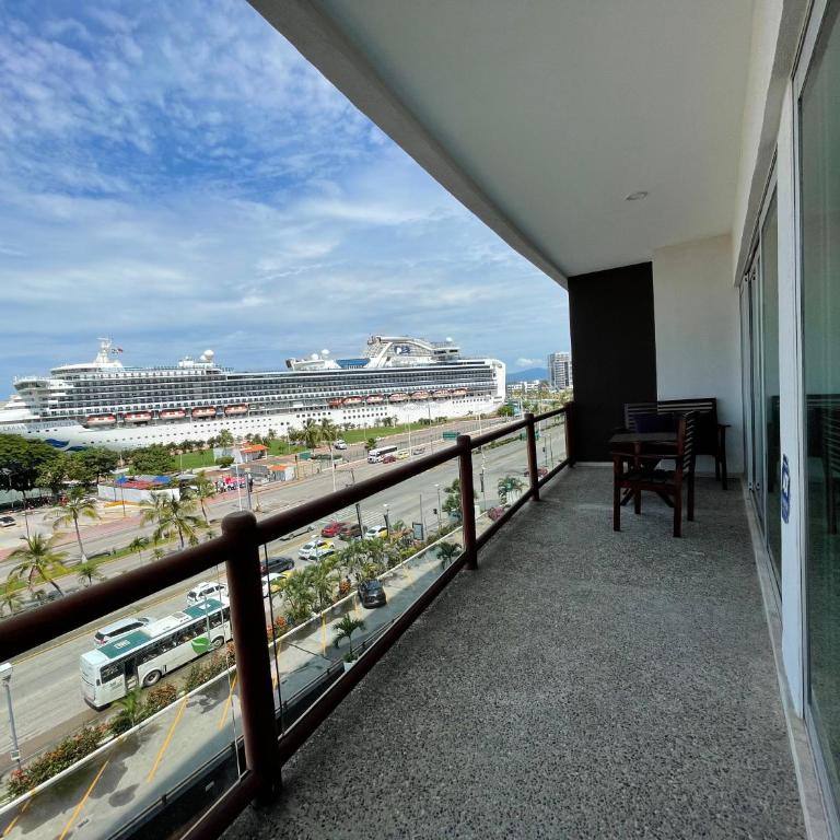 Condominio Deck 12 - Apartment with Sea View - 1