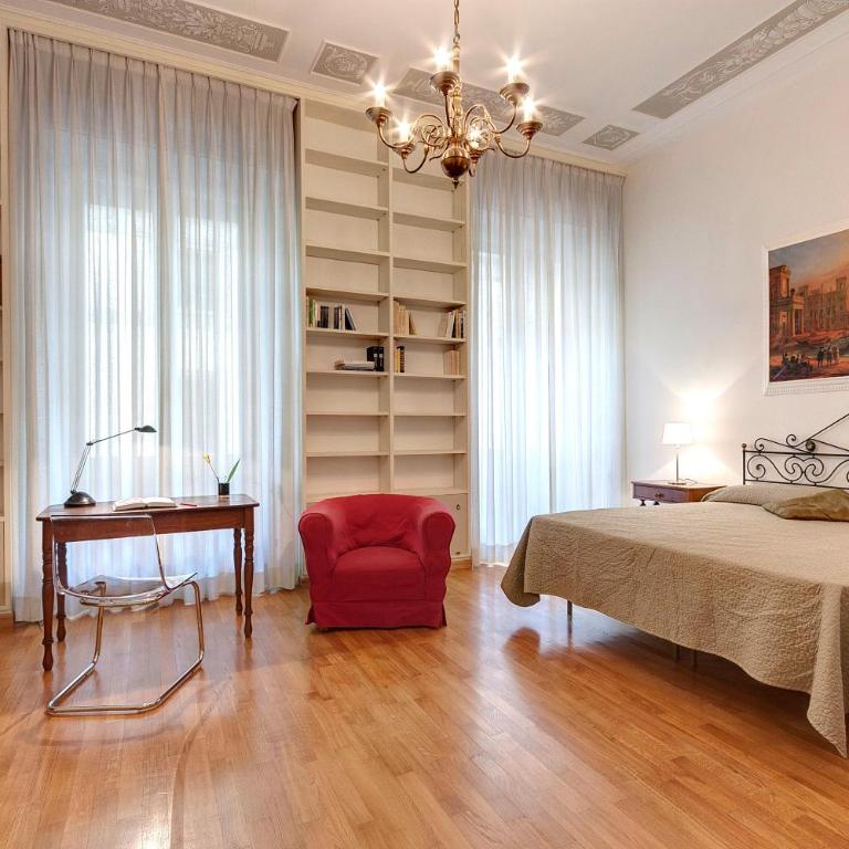 Florence Apartments Home Feeling - Three-Bedroom Apartment - Zarina - 1