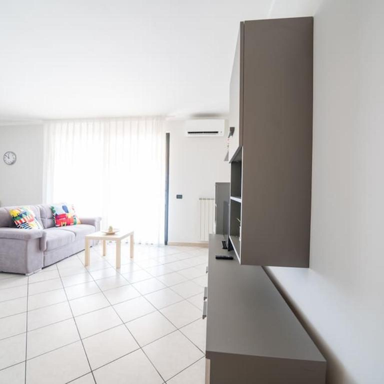 Gardappartamenti - Sorgente Sirmione - Appartamento con 2 Camere da Letto e Terrazza - 9
