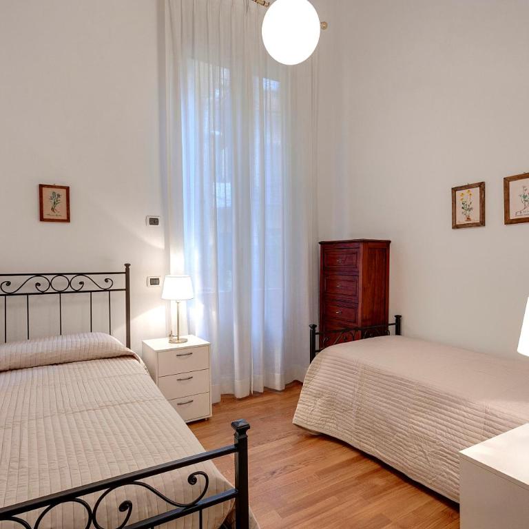 Florence Apartments Home Feeling - Three-Bedroom Apartment - Zarina - 4