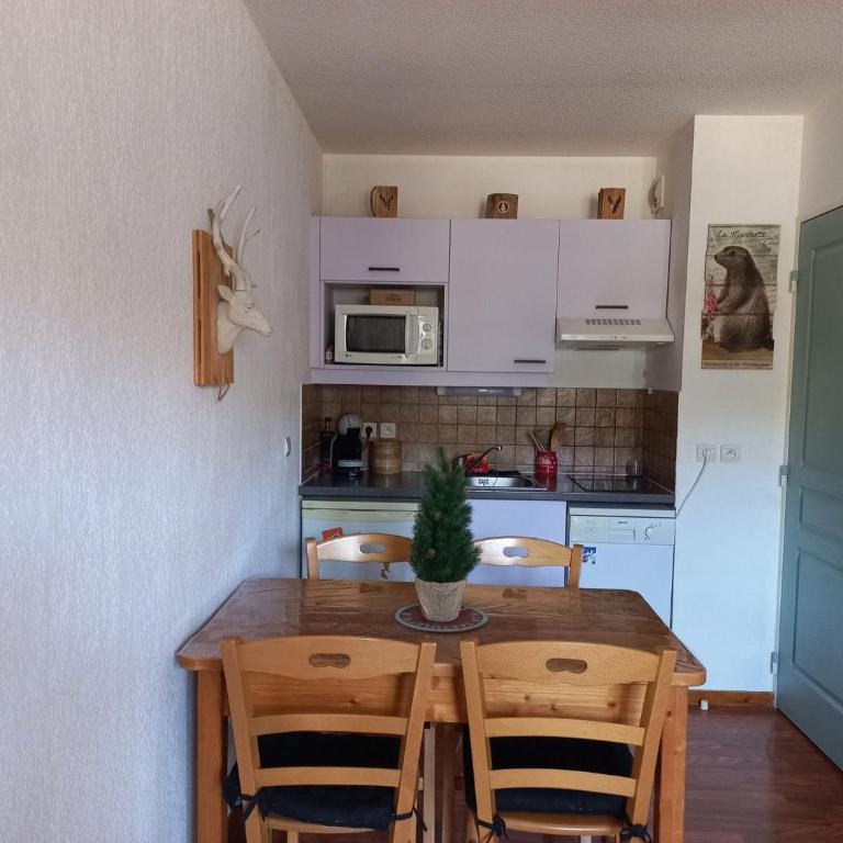 Confortable appartement 4 pers. avec balcon et TV à Superdévoluy - FR-1-504-549 - Apartment (4 Adults) - 3