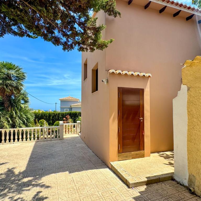 La AMISTAD Apartamento en Chalet con piscina compartida - Two-Bedroom Apartment - 37