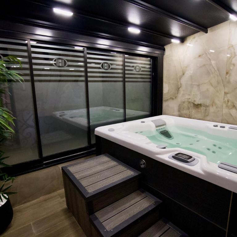 Hotel Kocka Vrnjačka Banja - Kraljevski Suite - 16