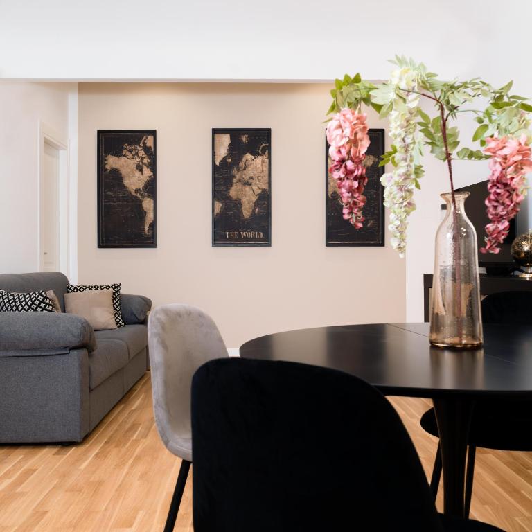 La Duca Suites & Apartments - Deluxe Double Room with Balcony - 7