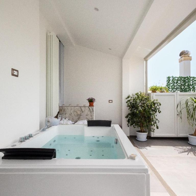 Le Suite di Magda Relax & Rooms - Suite Queen con Vasca Idromassaggio - 42