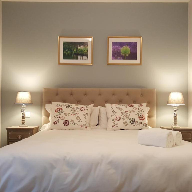 Hôtel Chez Jacqueline - Chambre Lit King-Size Standard - 1