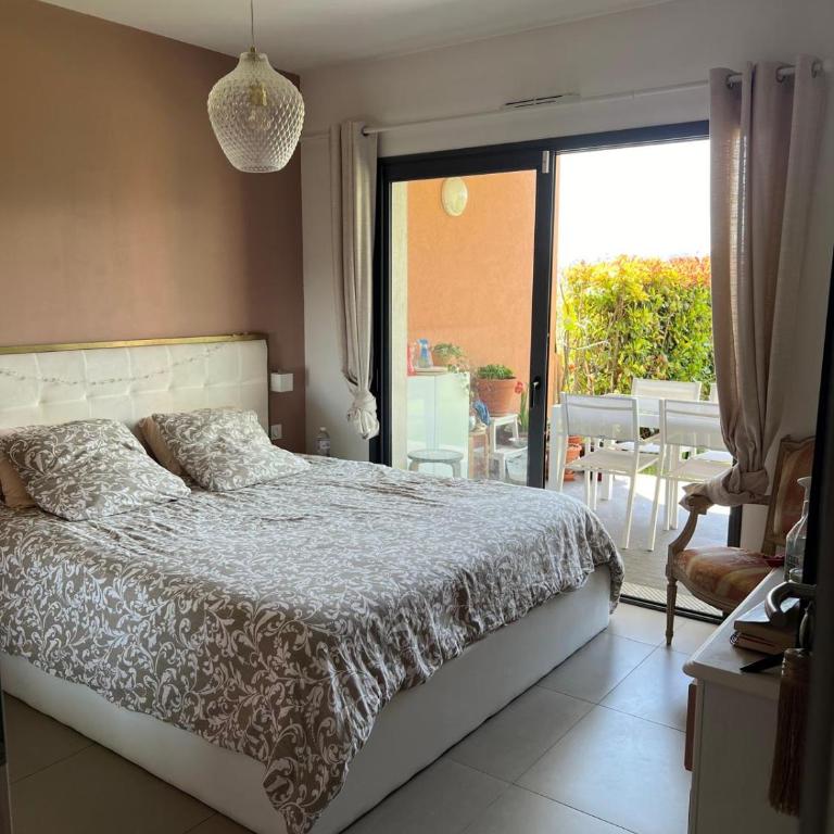 Joli 3 pièces ensoleillé sur les hauteurs de Nice - Apartamento de 2 dormitorios - 2