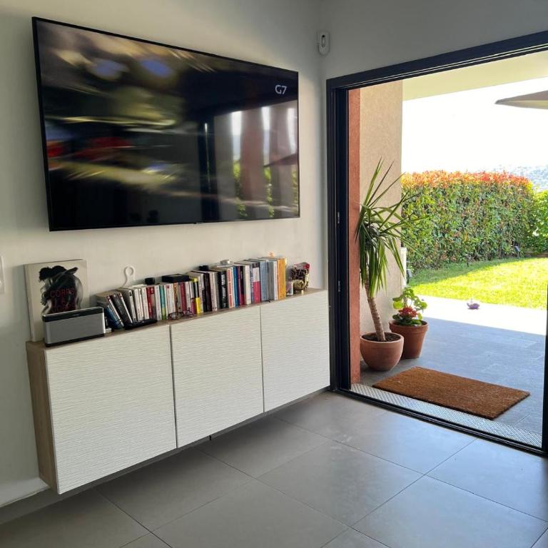 Joli 3 pièces ensoleillé sur les hauteurs de Nice - Apartamento de 2 dormitorios - 10