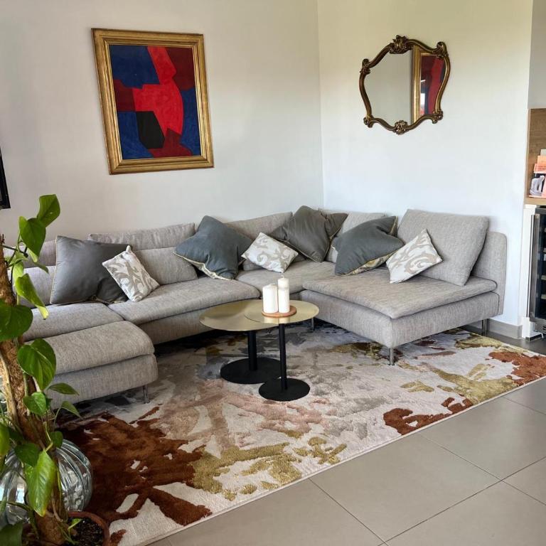 Joli 3 pièces ensoleillé sur les hauteurs de Nice - Apartamento de 2 dormitorios - 13