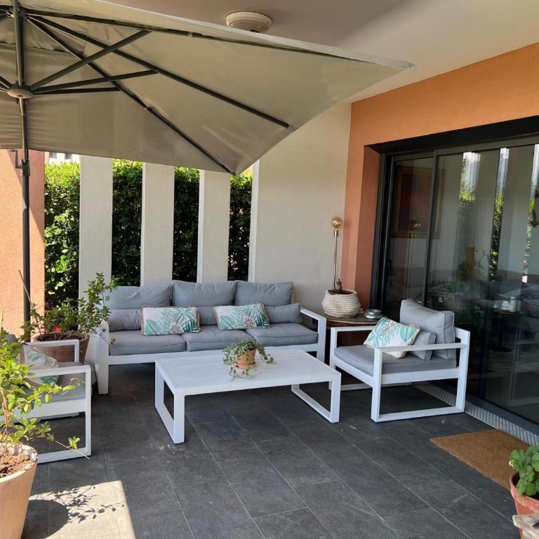 Joli 3 pièces ensoleillé sur les hauteurs de Nice - Apartamento de 2 dormitorios - 15