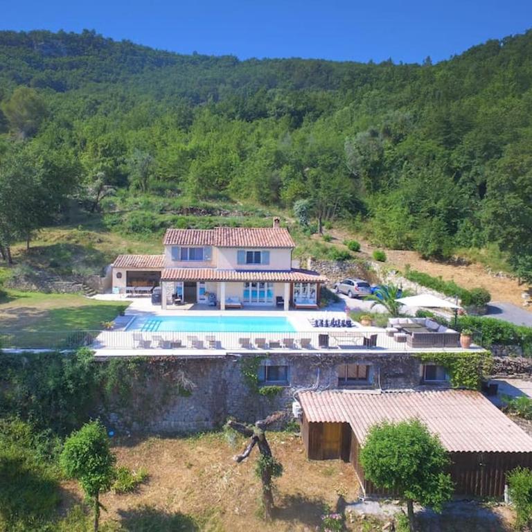 Great location and stunning views - Villa - 10