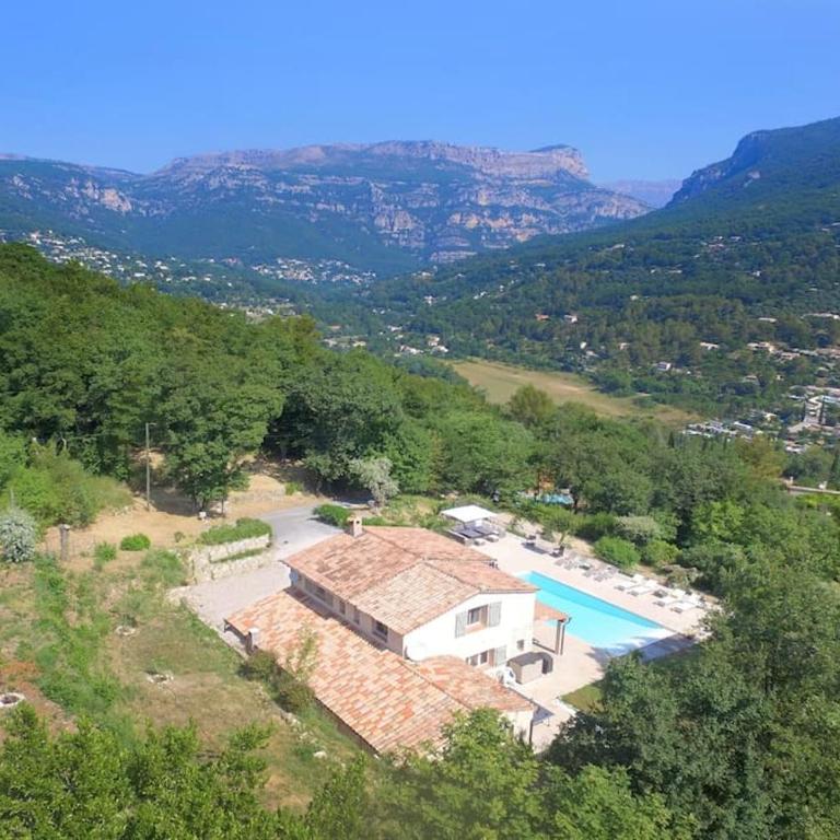 Great location and stunning views - Villa - 1