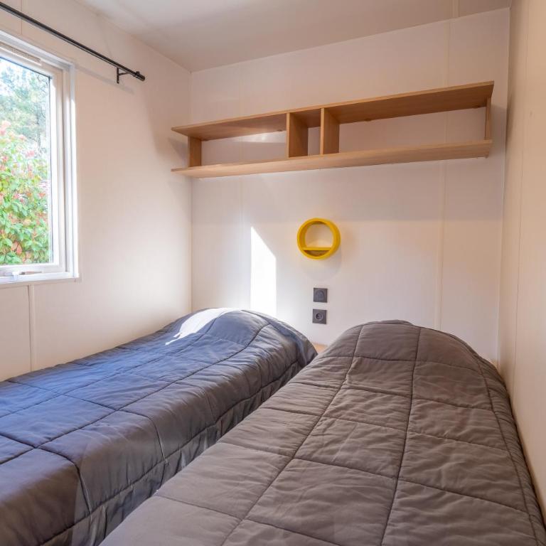 Camping Nature L'Airial - Mobile Home 2 Chambres New Age - 2