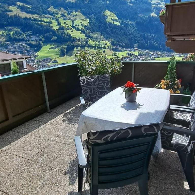 Ferienwohnung Steinberger - Apartment mit 1 Schlafzimmer und Terrasse - 35