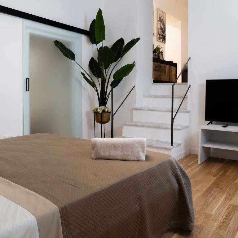 La Duca Suites & Apartments - Deluxe Double Room with Balcony - 36