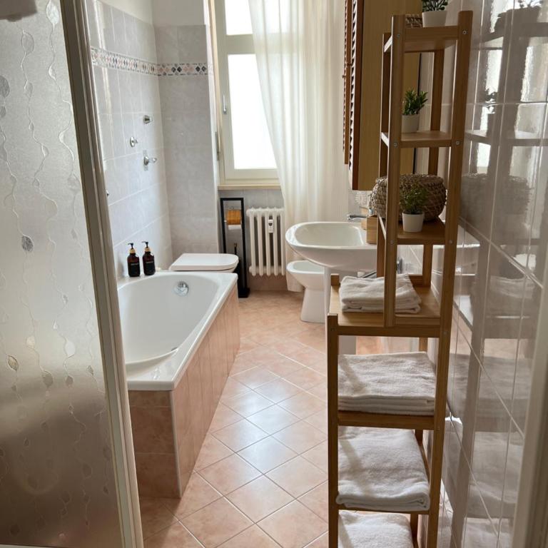 Casa Margherita (Alba) - Appartamento Standard con 2 Camere da Letto - 27