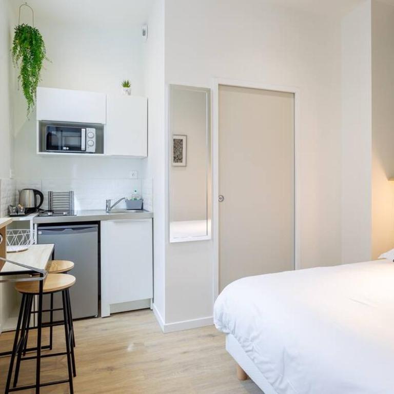 Appartement 3 proche de la gare et du centre ville - Apartment mit 1 Schlafzimmer - 10