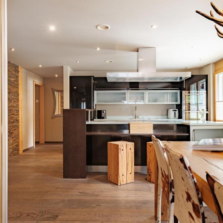 Casa Della Luce Apartments by Zermatt Premium Apartments - Luce 4 - Three-Bedroom Apartment (1st floor) - 11