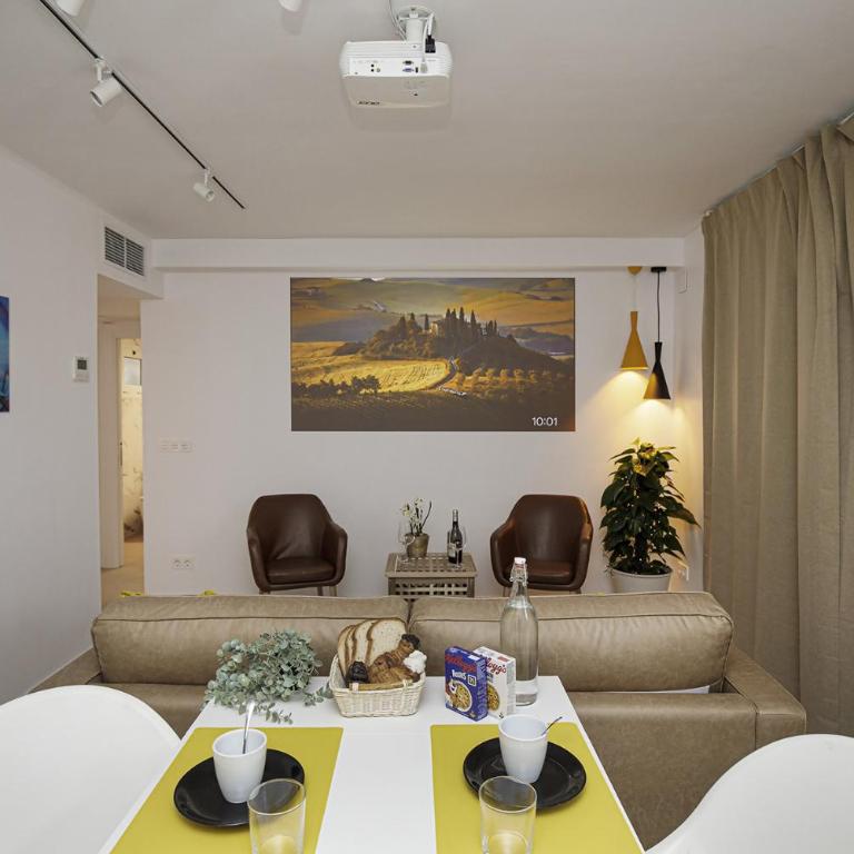 Apartamento de tres habitaciones en Girona - Apartamento - 25