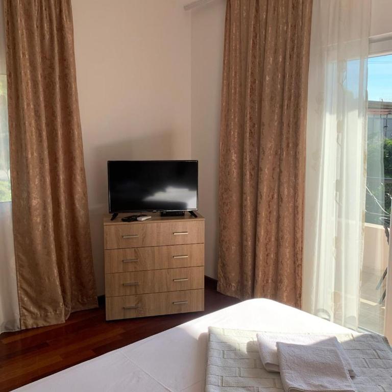 Guesthouse P&A - Suite with Garden View - 9