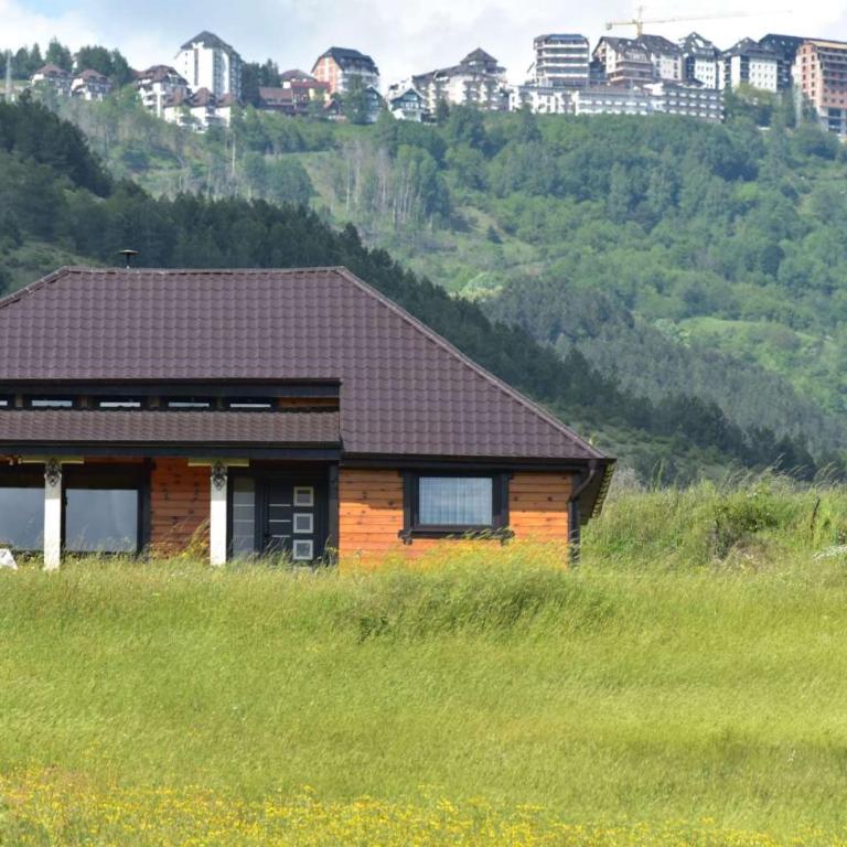 Kucica od drveta 1 - Two-Bedroom House - 55