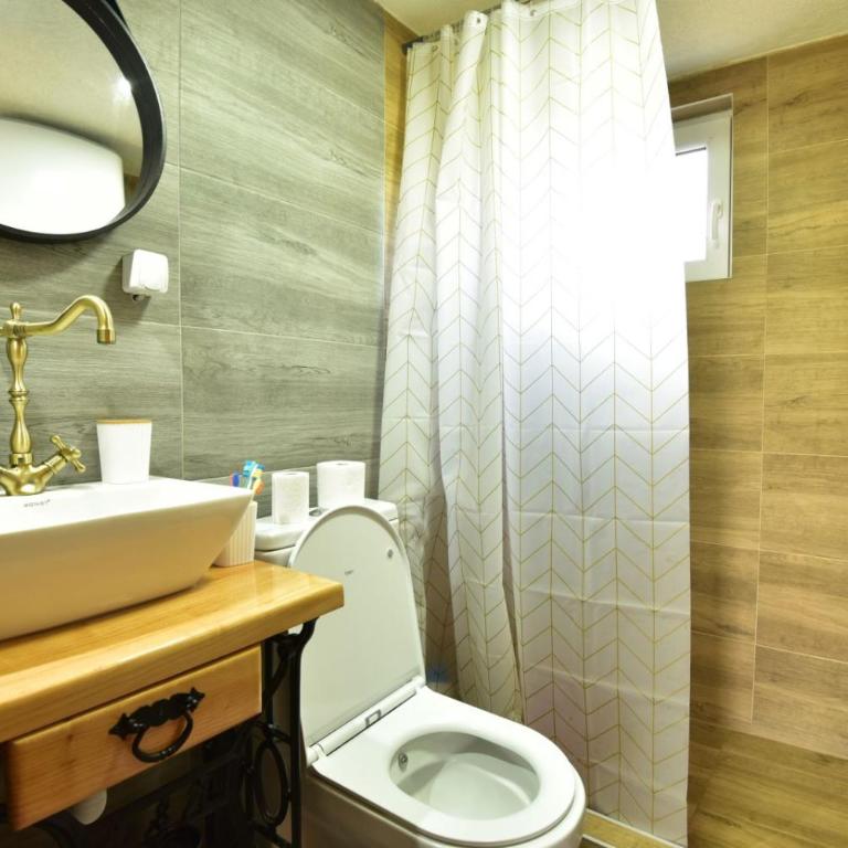 Kucica od drveta 1 - Two-Bedroom House - 20