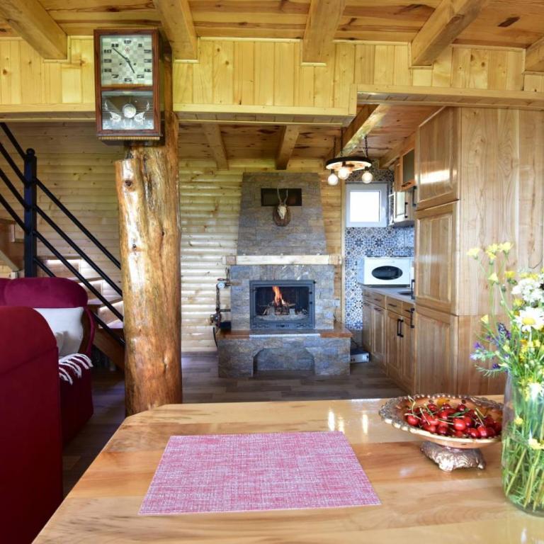 Kucica od drveta 1 - Two-Bedroom House - 14