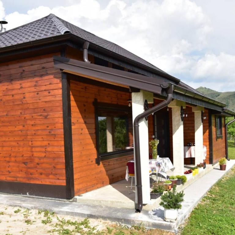 Kucica od drveta 1 - Two-Bedroom House - 63