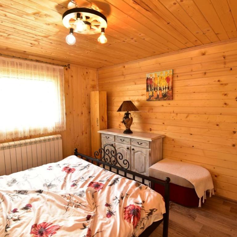 Kucica od drveta 1 - Two-Bedroom House - 16