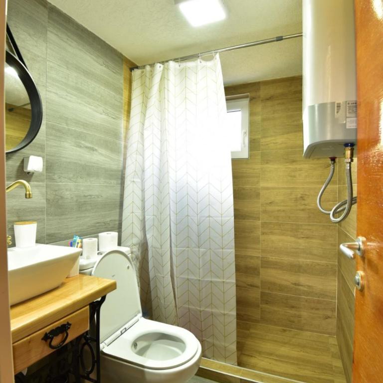 Kucica od drveta 1 - Two-Bedroom House - 70