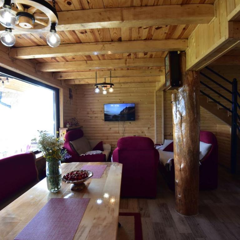 Kucica od drveta 1 - Two-Bedroom House - 72