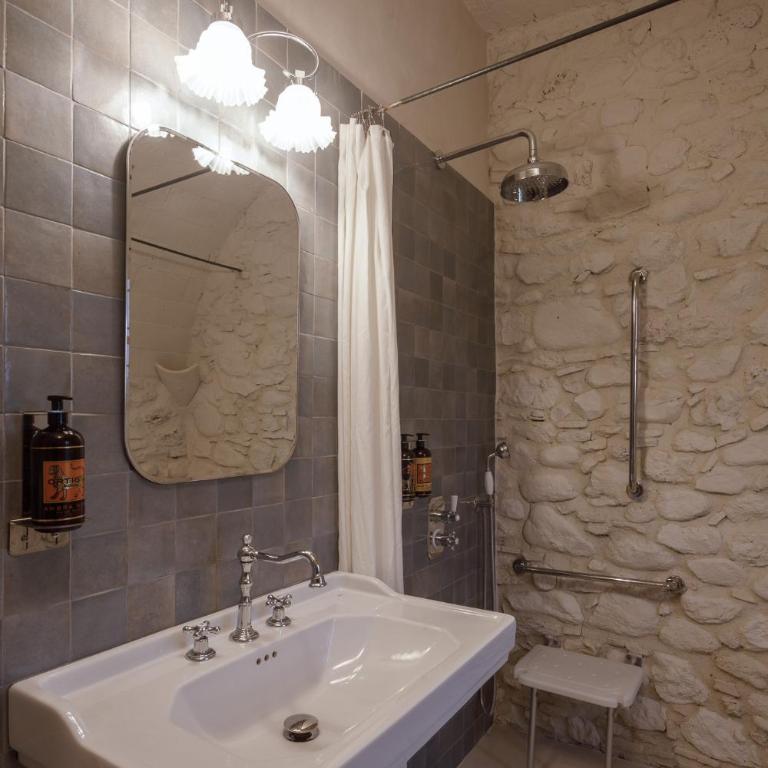 Hotel Castell de Vallgornera - Habitación Doble adaptada para personas con movilidad reducida - 9