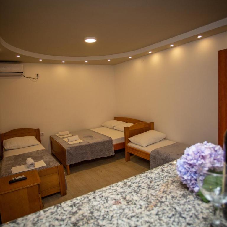 Sara Apartmani - Komfor Četvorokrevetna Soba - 5