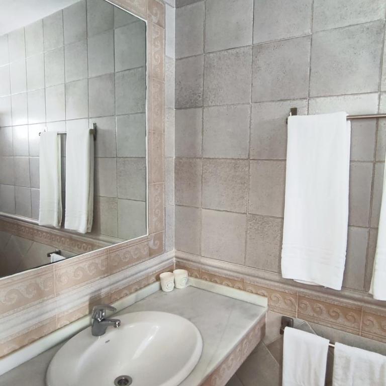Hostal Jadraza - Double Room - 3