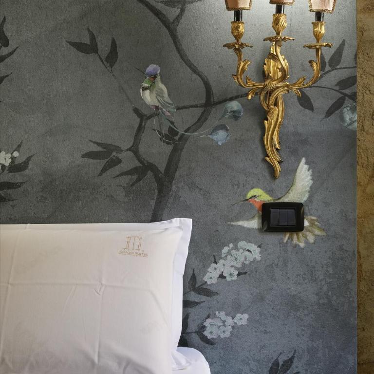 ISONZO SUITES - Camera Matrimoniale con Vasca Idromassaggio - 1