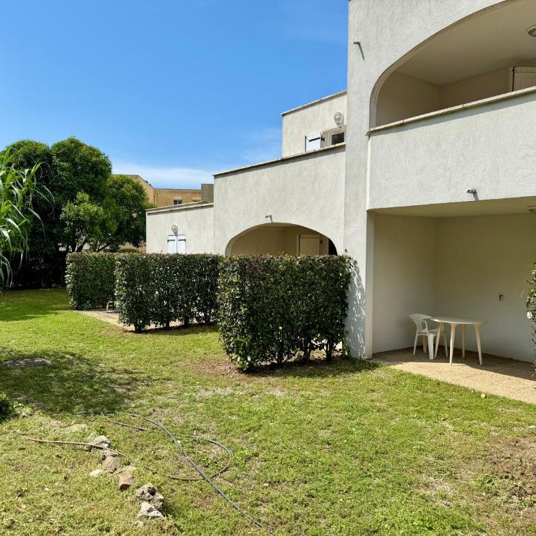 Beach Cannes Bungalows - Holiday Apartments near Cannes - Appartement - Rez-de-Chaussée - 30