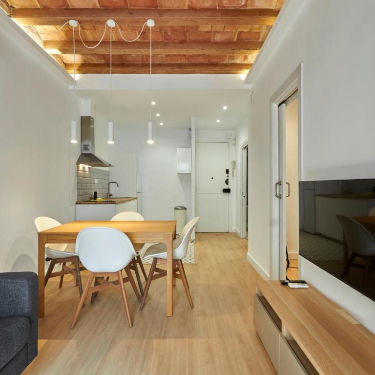 Vibrant and modern apartment - Apartment - 5