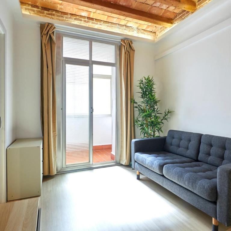 Vibrant and modern apartment - Apartment - 6
